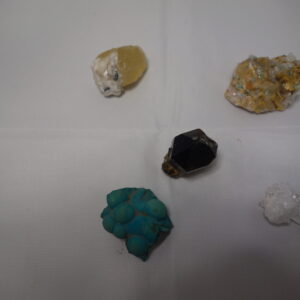 PIERRES BRUTES DE COLLECTION  A LA PIECE