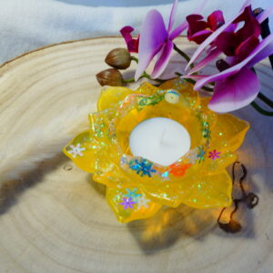 BOUGEOIR JAUNE PAILLETTES EN RESINE PERSONNALISABLE OU A L&rsquo;ACHAT