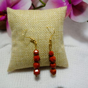 BOUCLES D&rsquo;OREILLE EN JASPE ROUGE LONGUE