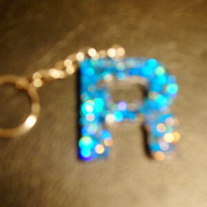 LETTRE R PORTE CLEF PAILLETTE BLEU